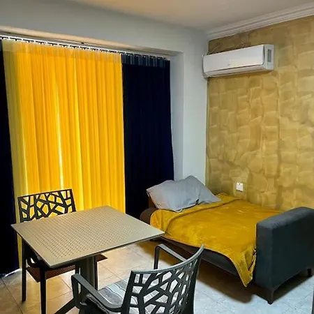 Daffodil Cosy Retreat Apartment